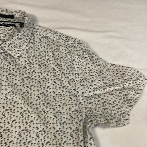 Saks Fifth Avenue Black Label Men’s Hawaiian Shirt Sleeve Casual Shirt Size XL - Picture 3 of 6